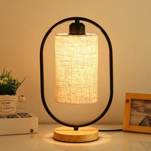 Oppladbar Bordlampe i Tre – Japansk Lampe til Soverommet med Mykt Lys og Elegant Design 1